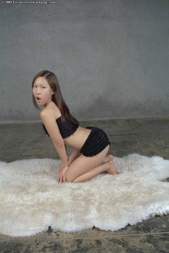 Stunning oriental youthful Bee uncovers tiny tits and nice pussy on nudesceleb.com