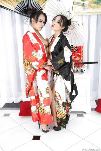 Hot girls Annie Cruz and Asa Akira exposing hot bodies - Japan on nudesceleb.com