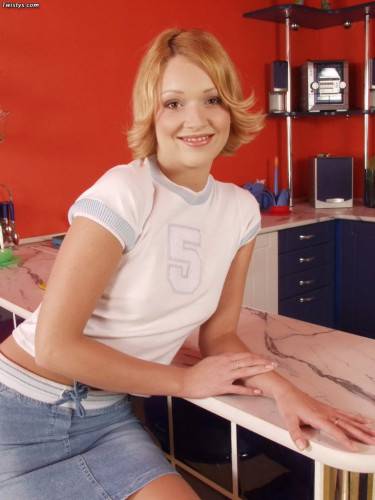 Saucy Babe Nikki Sands Bares Jeans Skirt And Fingers Her Hot Pussy Right On The Kitchen Table. on nudesceleb.com