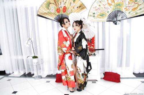 Stunning girls Annie Cruz and Asa Akira reveals hot bodies - Japan on nudesceleb.com