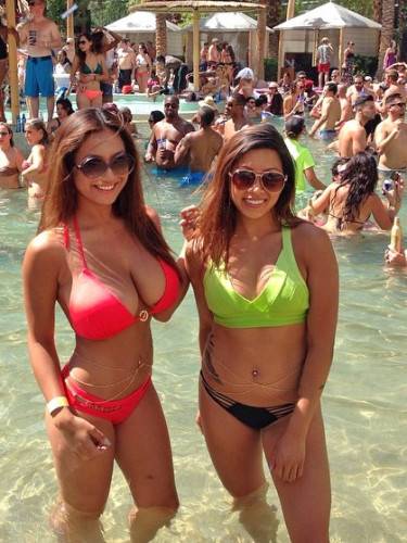 Big breasted bikini girls amateur edition on nudesceleb.com
