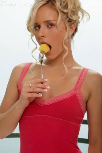Slender Blonde Cutie Kara Duhe Likes To Dine On The Balcony Completely Naked on nudesceleb.com