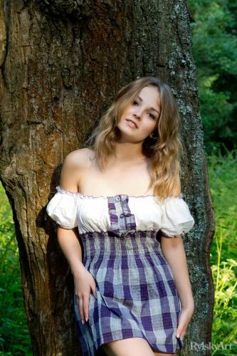 Foxy ukrainian blond young Jeff Milton in skirt is foot fetishist outdoor - Ukraine on nudesceleb.com