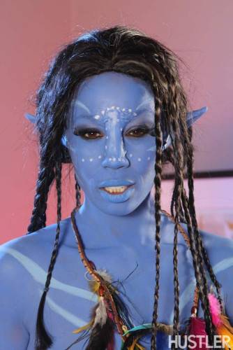 Misty Stone Is A Black Girl Who Looks Like A Babe From Avatar, The Movie. on nudesceleb.com