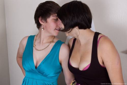 Excellent girls Cassie and Zooey licking wet pussies in the hot lesbian sex on nudesceleb.com