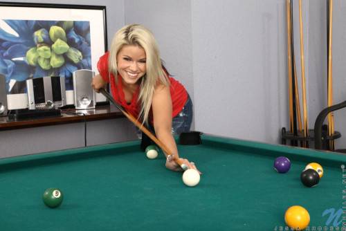 Jessa Rhodes Loves To Play Pool While Wearing Lingerie And Showing Off. on nudesceleb.com