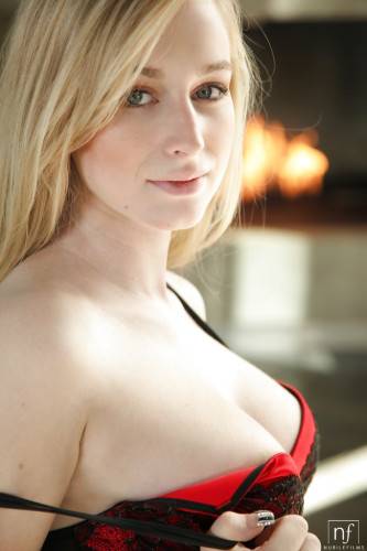 Sexy american blonde teen Stacie Jaxxx showing big boobs and masturbating - Usa on nudesceleb.com