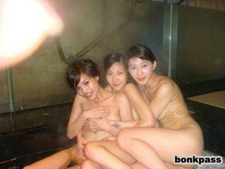 Chinese girlfriends for random sex - China on nudesceleb.com