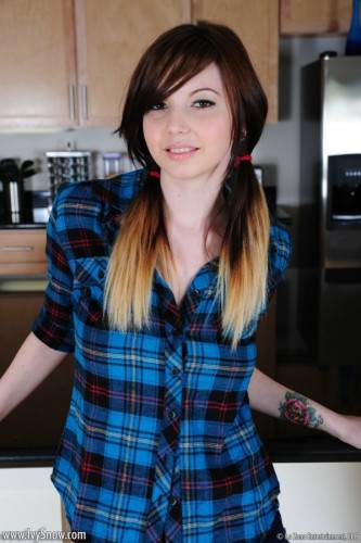Gorgeous Babe Ivy Jean Enjoys In Showing Off Her Hidden Posing Talents In Kitchen on nudesceleb.com