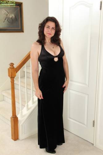 Brunette MILF Gianna Jones Takes Her Classy Dress Off To Play With Her Hairy Muff. on nudesceleb.com