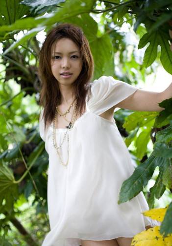 Hot And Sexy Brunette Chick From Japan Yura Aikawa Is Sexily Posing Outdoors Under The Tree - Japan on nudesceleb.com