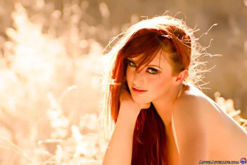 The Redhead Babe Veronica Ricci Is Teasing Everybody With The Nude Outdoor Session on nudesceleb.com