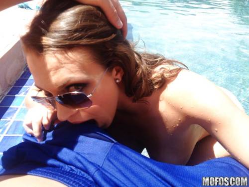 Foxy american young Lily Love rammed in her sissy after good blowjob at pool - Usa on nudesceleb.com