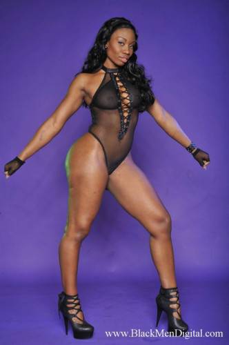 Ebony Temptress La Starya With Big Booty Poses In See-through Black Body Suit on nudesceleb.com